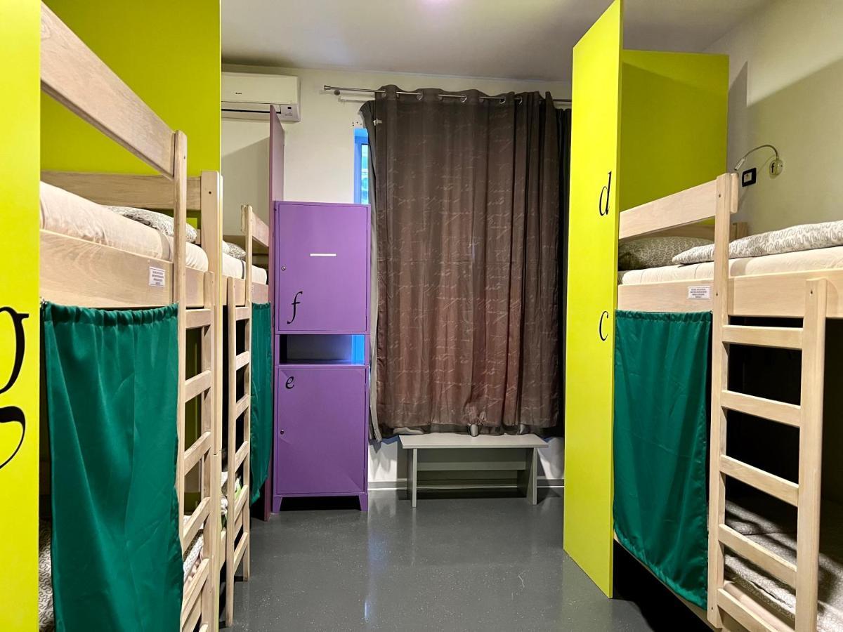 Himalayan Hostel Загреб Экстерьер фото