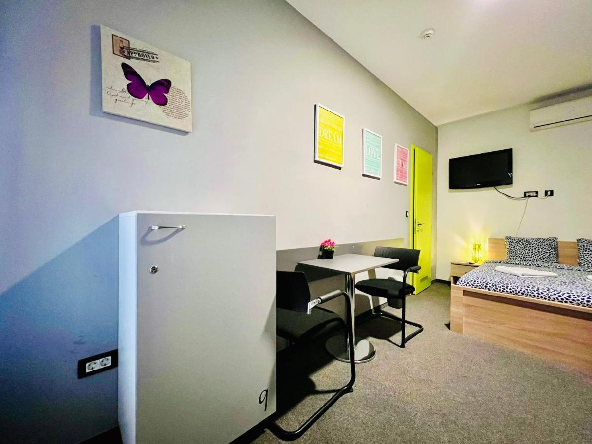 Himalayan Hostel Загреб Экстерьер фото