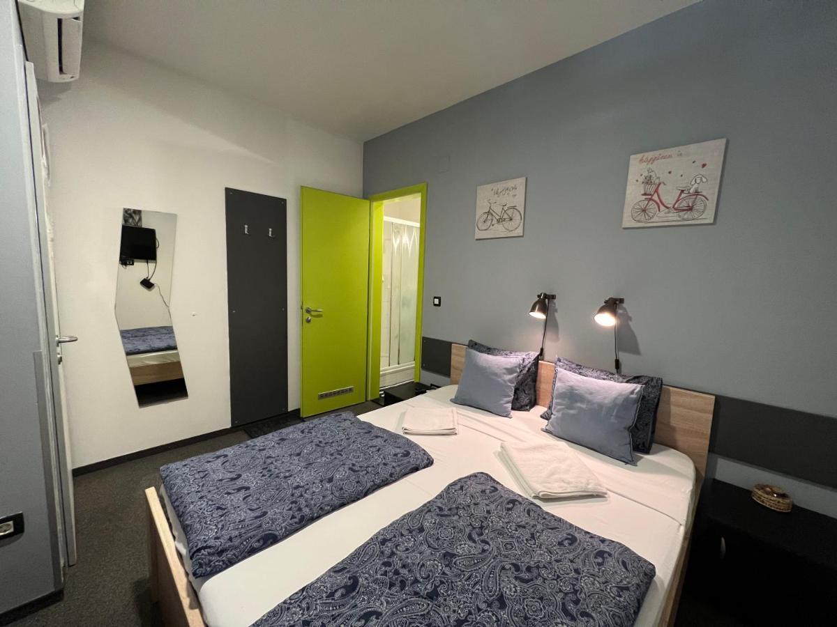 Himalayan Hostel Загреб Экстерьер фото